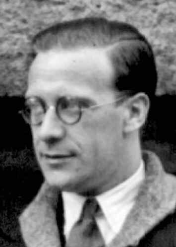 Robert Louis Karl TharfeldFotograferet 1930erne  ±.